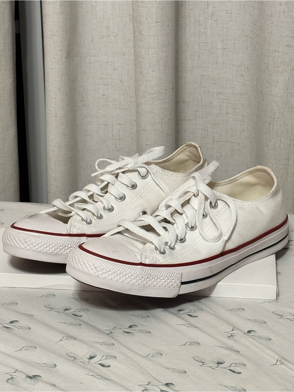 Converse White Canvas Sneaker Interior Label Unisex